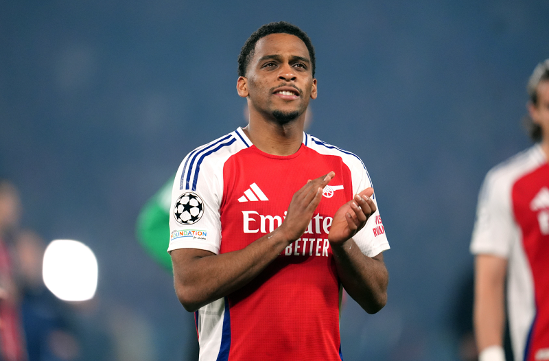 arsenal-rung-dong-vi-man-trinh-dien-kinh-ngac-cua-timber