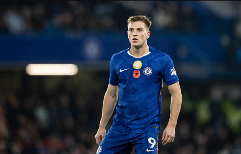 liam-delap-hanh-trinh-gian-nan-de-gianh-lai-niem-tin-tai-stamford-bridge